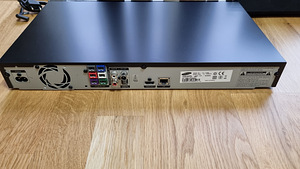 Samsung 5.1 kodukino HT-F4550 3D Blu-ray/DVD mängija (3 foto / 7)