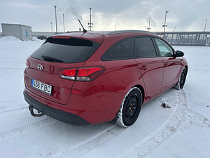 Hyundai i30 Wagon 2018 1.6 81kW (4 foto / 13)