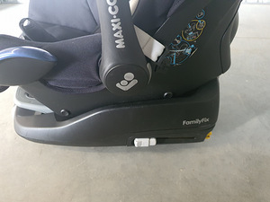 MAXI COSI FamilyFix turvatooli. (2 foto / 9)