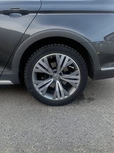 Kumho WinterCraft ice Wi31 245/45/18 (3 foto / 5)