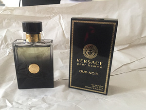 Versace Pour Homme Oud Noir (2 foto / 3)