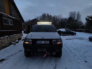 Jeep grand cherokee 2.7crd quadradrive (2 foto / 13)