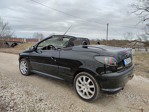 Peugeot 206cc 1.6 80kw kabriolett (5 foto / 12)