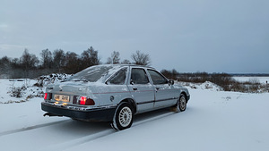 Ford Sierra 85a 1.6 55kw (4 фото из 13)