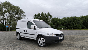 Opel combo C 2011a 1.3 55kw diisel (2 foto / 11)
