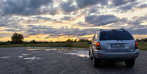 Jeep grand Cherokee overland 2.7 120kw 2003a (6 foto / 11)