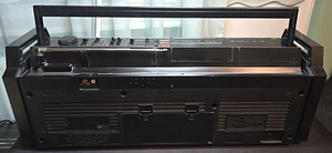 Hitachi TRK-3D8E Boombox (3 фото из 3)