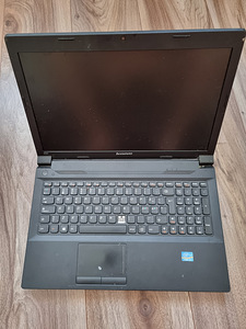 Lenovo B590 (3 foto / 3)