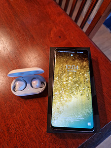 Samsung galaxy s10, galaxy buds (1 foto / 9)