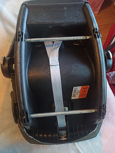 Annan ära- Turvahäll Maxi Cosi 0-13 kg (2 foto / 2)