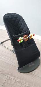 Babybjörn lamamistool mängukaarega (2 foto / 2)