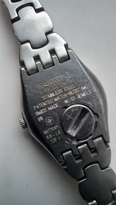 Женские часы Swatch. (3 фото из 3)