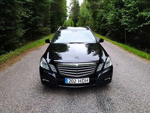 Mercedes-Benz E350 (2 foto / 13)
