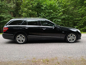 Mercedes-Benz E350 (8 foto / 13)