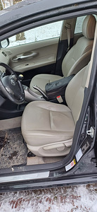 Toyota Auris (13 фото из 15)