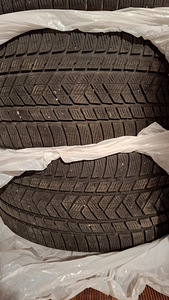 PIRELLI SCORPION WINTER XL 275/35R22 104V (4 foto / 5)