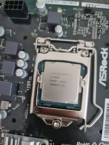 Komplekt intel i5-8400 + emaplaat Asrock H310CM-DVS (4 foto / 6)