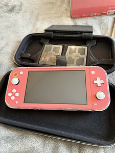 Nintendo Switch Lite (2 фото из 3)