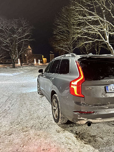 Volvo xc90 (5 фото из 9)