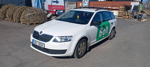 Автомобиль для работы в такси (1 фото из 2)