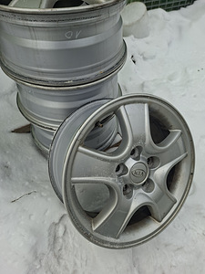 Velg / диск R 16 (1 фото из 2)