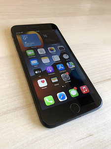 iPhone 7 Plus 32GB (Black) (10 foto / 10)