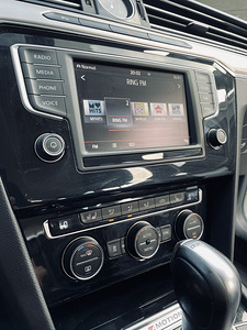 Volkswagen Passat Variant Comfortline 4Motion 2.0 (11 foto / 11)