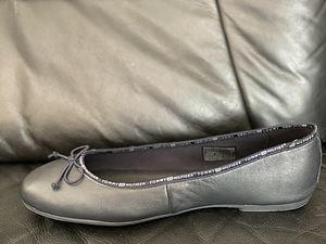 Tommy Hilfiger baleriinad (2 foto / 3)