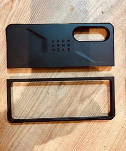 Samsung Galaxy Z Fold3 5G (4 фото из 5)