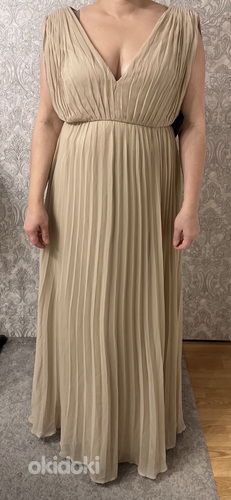 Новое Платье 42р (фото #1)