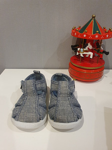 Сандали slobby 19 (2 фото из 2)