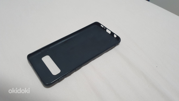Чехол силиконовый Samsung Galaxy S10 - в хорошем состоянии (фото #1)
