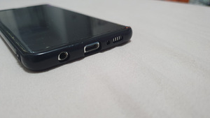 Ümbris silikonist Samsung Galaxy S10 - heas seisukorras (4 foto / 4)