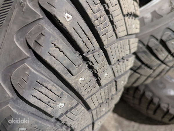 225/65R17 Goodyear Ultragrip Ice Arctic