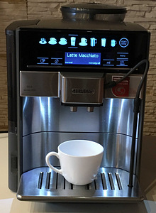 Kvaliteetne kohvimasin Siemens EQ 6 S700 (1 foto / 5)