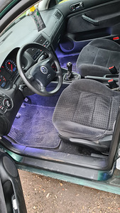 VW Golf 4, 1.6bens, manuaal, ÜV11.25 (4 foto / 6)