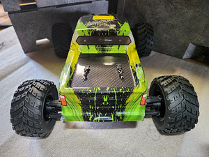 Raadioteel kaugjuhitav auto Monster Truck Vanguard (6 foto / 10)