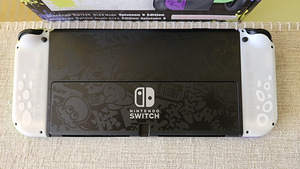 Nintendo Switch Oled Splatoon 3 LIMITED EDITION (3 фото из 7)