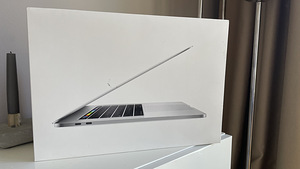 Macbook Pro 15" 2016 i7 6700HQ/16GB/256ssd/Touch bar (2 foto / 2)