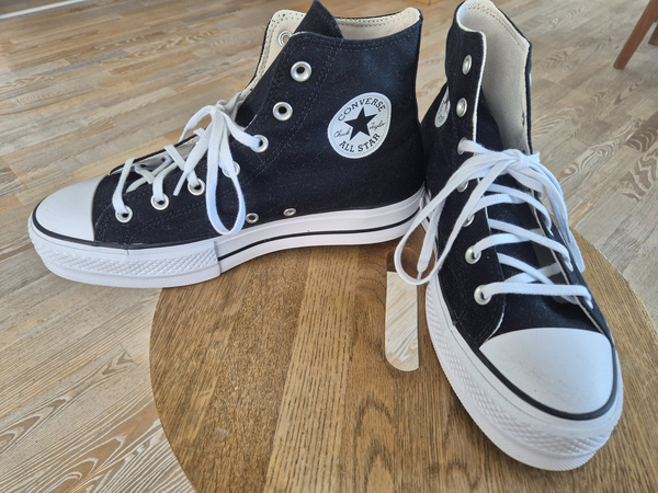 CONVERSE CHUCK TAYLOR ALL STAR LIFT