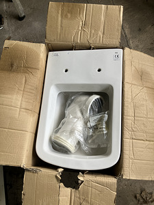 Wc pott, loputuskast ja prilllaud (4 foto / 10)