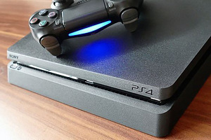 Playstation 4 500gb slim + 14 игр (1 фото из 1)
