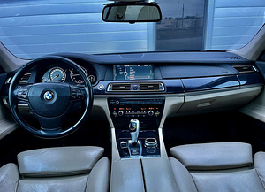 BMW 730D F01 (13 foto / 14)
