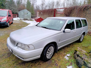 Volvo v70, 1998. 20. 93 kw (2 foto / 3)