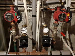 Danfoss keskütteautomaatika + ringluspumbad (2 foto / 3)