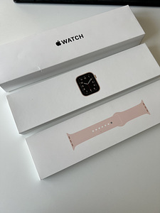 Apple Watch SE 40mm 2020 (1 foto / 3)
