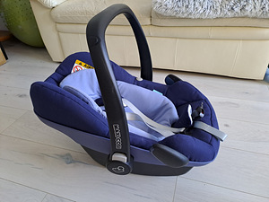 Turvahäll Maxi Cosi i-size ISOFIX + alus Family Fix2 0-12kg (2 foto / 7)