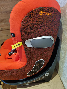 Cybex Sirona z -i size + isofix alus (4 foto / 8)