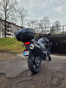 Suzuki V Strom 2009 40 000 (9 foto / 10)