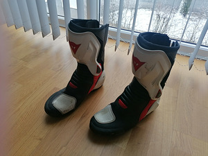 Saapad "Dainese" (3 foto / 5)
